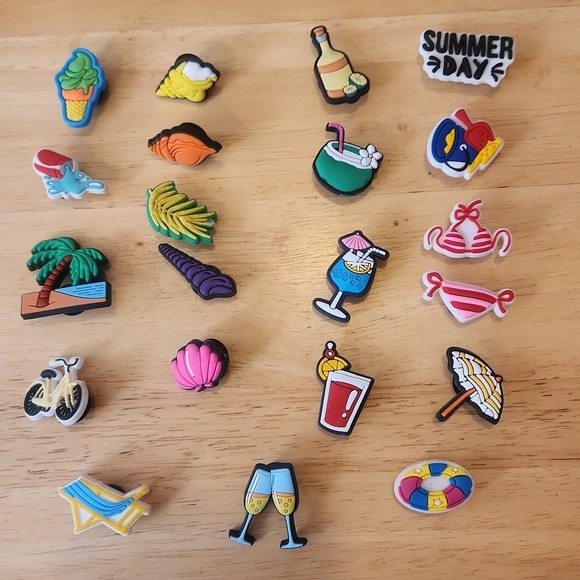 jibbitz for crocs and bags, lot of 21 summer beach food tropical shells - Picture 1 of 5